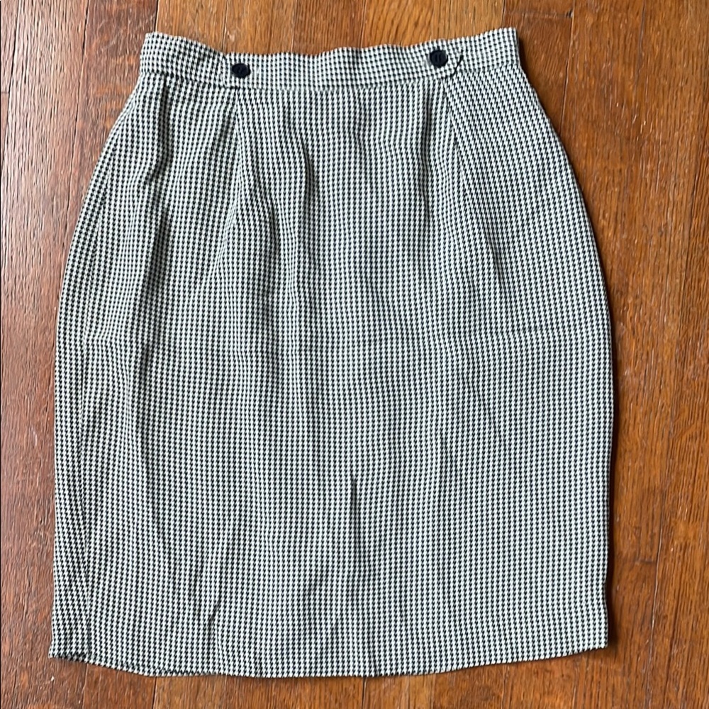 Vintage Black and White Houndstooth Skirt